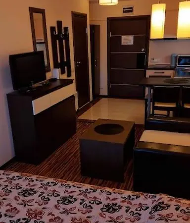 Studio In Luxury Complex *